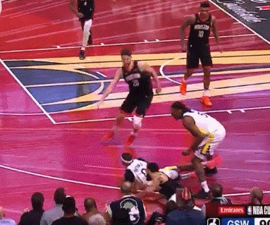 科尔：从没在NBA见过这种哨 火箭球迷：你见得少吗？